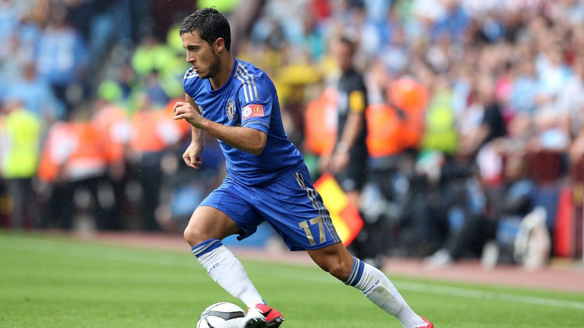 亚洲黑马踏碎桑巴舞步！风沙中起舞的萨内，如何用一夜定义传奇